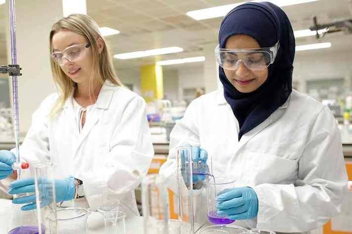 Cientistas coronavírus  Pesquisadoras da Queen Mary University do Reino Unido