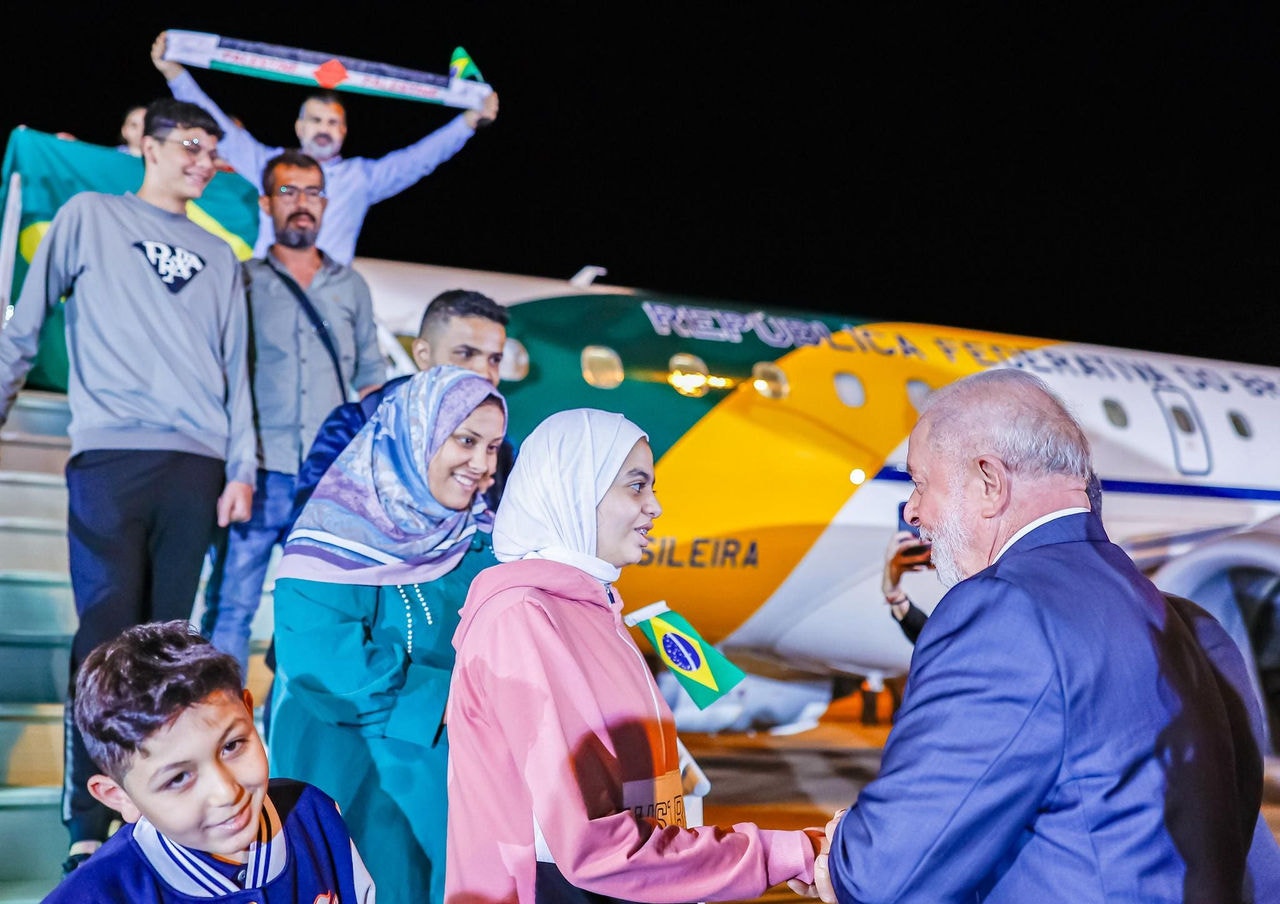 Presidente da República, Luiz Inácio Lula da Silva, durante Rrecepção do grupo de brasileiros e familiares resgatados na Faixa de Gaza
