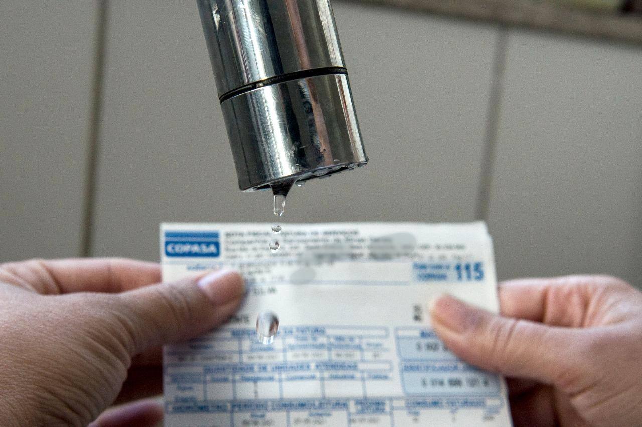 Usuários reclamam de possíveis erros na leitura do hidrômetro