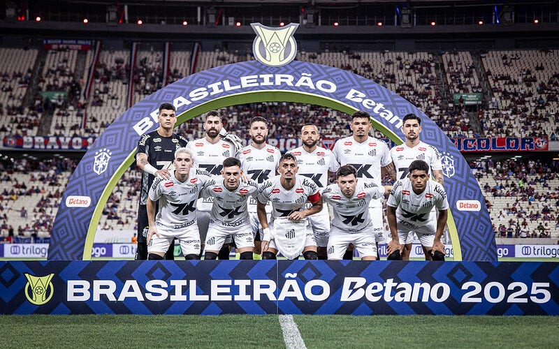 Elenco do Santos está de folga até o dia 26 de junho. Time saiu da zona do rebaixamento na última rodada do Brasileiro antes da pausa do Mundial de Clubes. (Foto: Raul Baretta/ Santos FC)