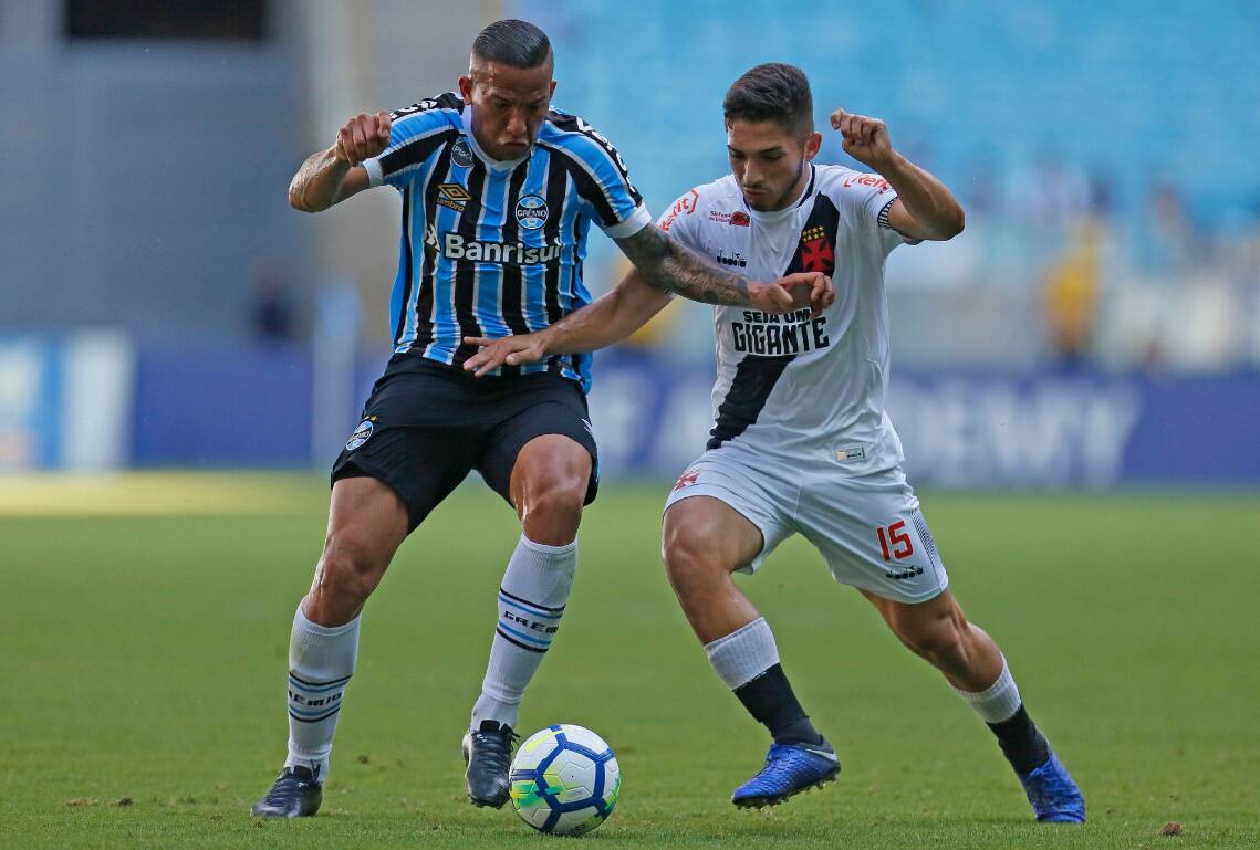 Grêmio vence Vasco com gol aos 49 minutos do segundo tempo