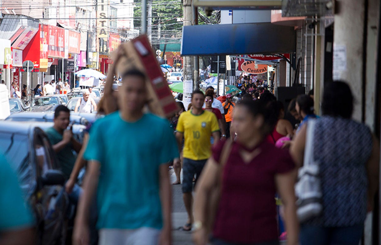 Ipatinga_MG, 22 de setembro de 2018

Fundacao RENOVA | Expedicao Caminho da Reparacao

Na imagem, movimento de area comercial no centro da cidade.

A imagem nao possui restricao de uso.

Imagem: Gustavo Baxter / NITRO Historias Visuais
