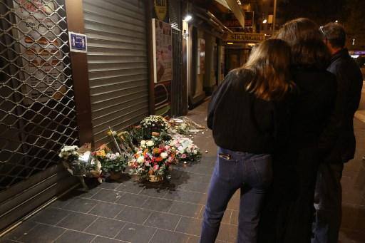 Franceses prestam homenagem a vítimas de ataque a faca em Nice