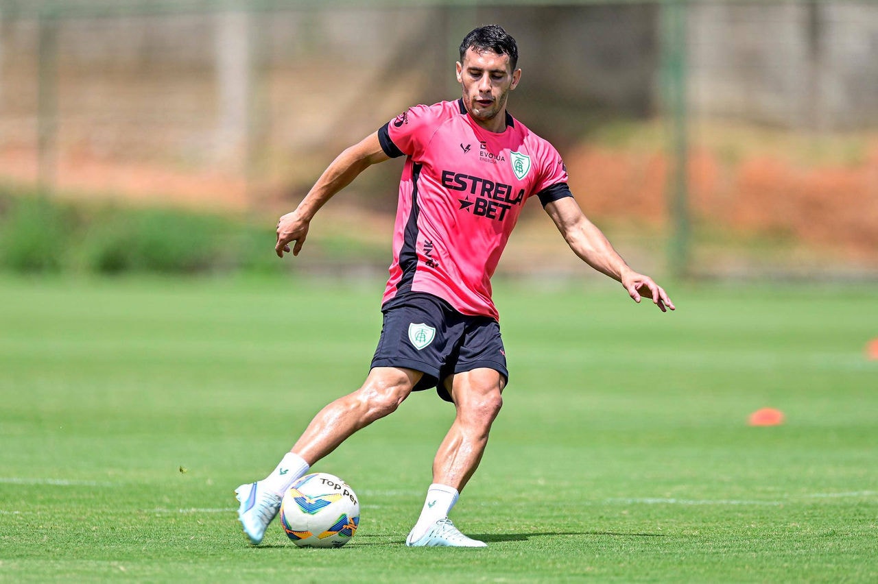 Mesmo em folga do elenco, jogadores no DM fazem trabalhos específicos no Lanna Drumond