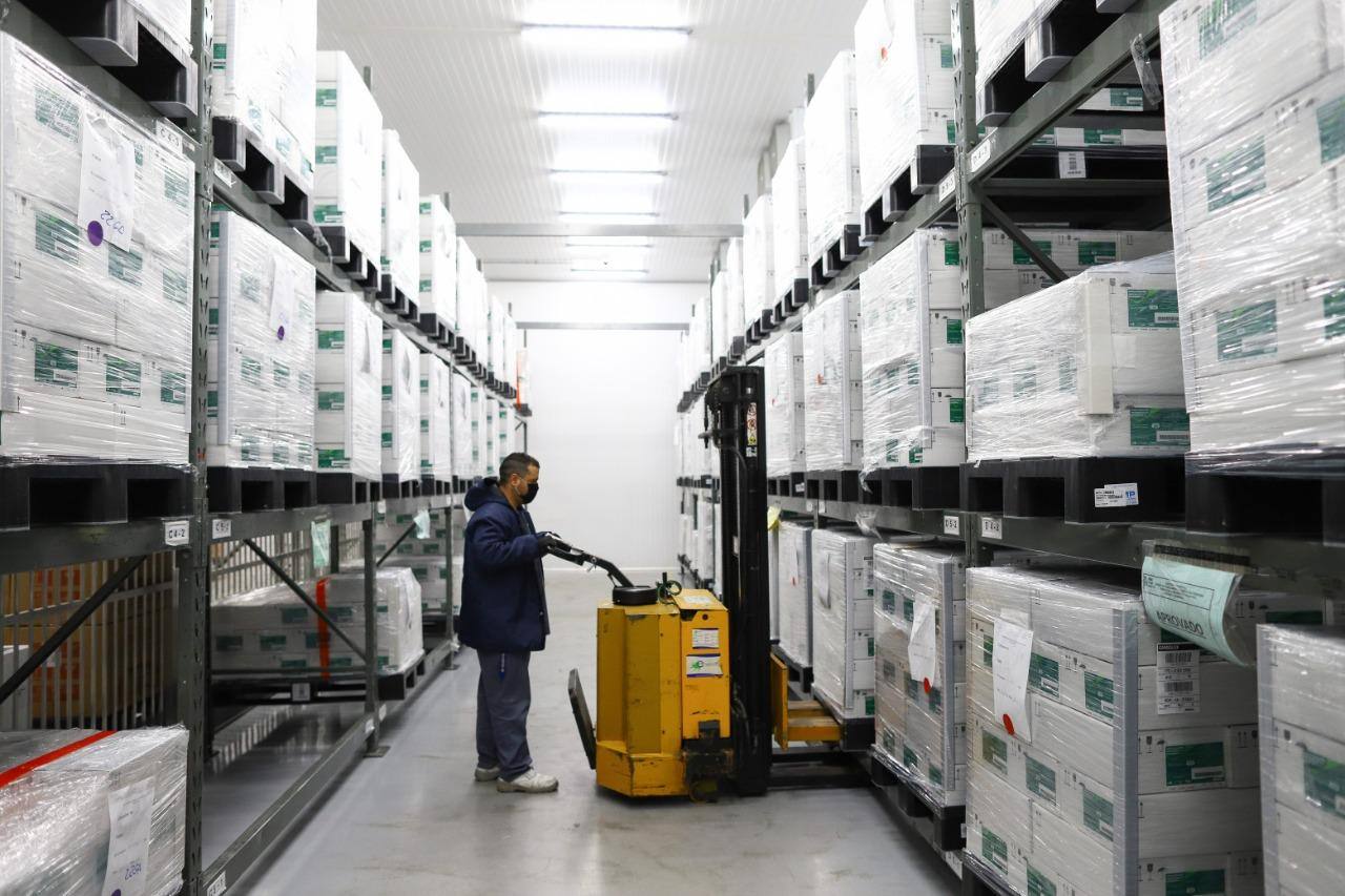 Fundação Ezequiel Dias (Funed ) , recebe 3,2 milhões de doses de vacinas contra a meningite C para atender ao Programa Nacional de Imunizações (PNI ) do Ministério da Saúde