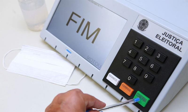 Consideradas seguras, as urnas eletrônicas foram utilizadas no 1° turno das eleições municipais deste ano, sem registro de fraudes