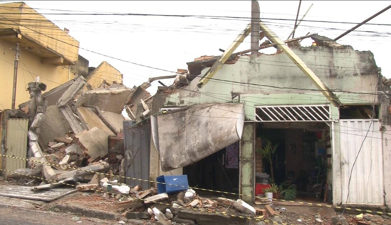 Casa desabou no Jaqueline e vitimou duas pessoas