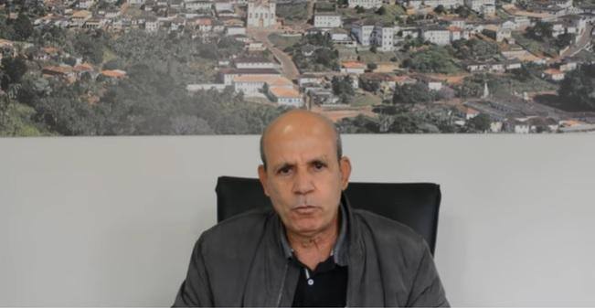 Guilherme Simões, prefeito de Serro