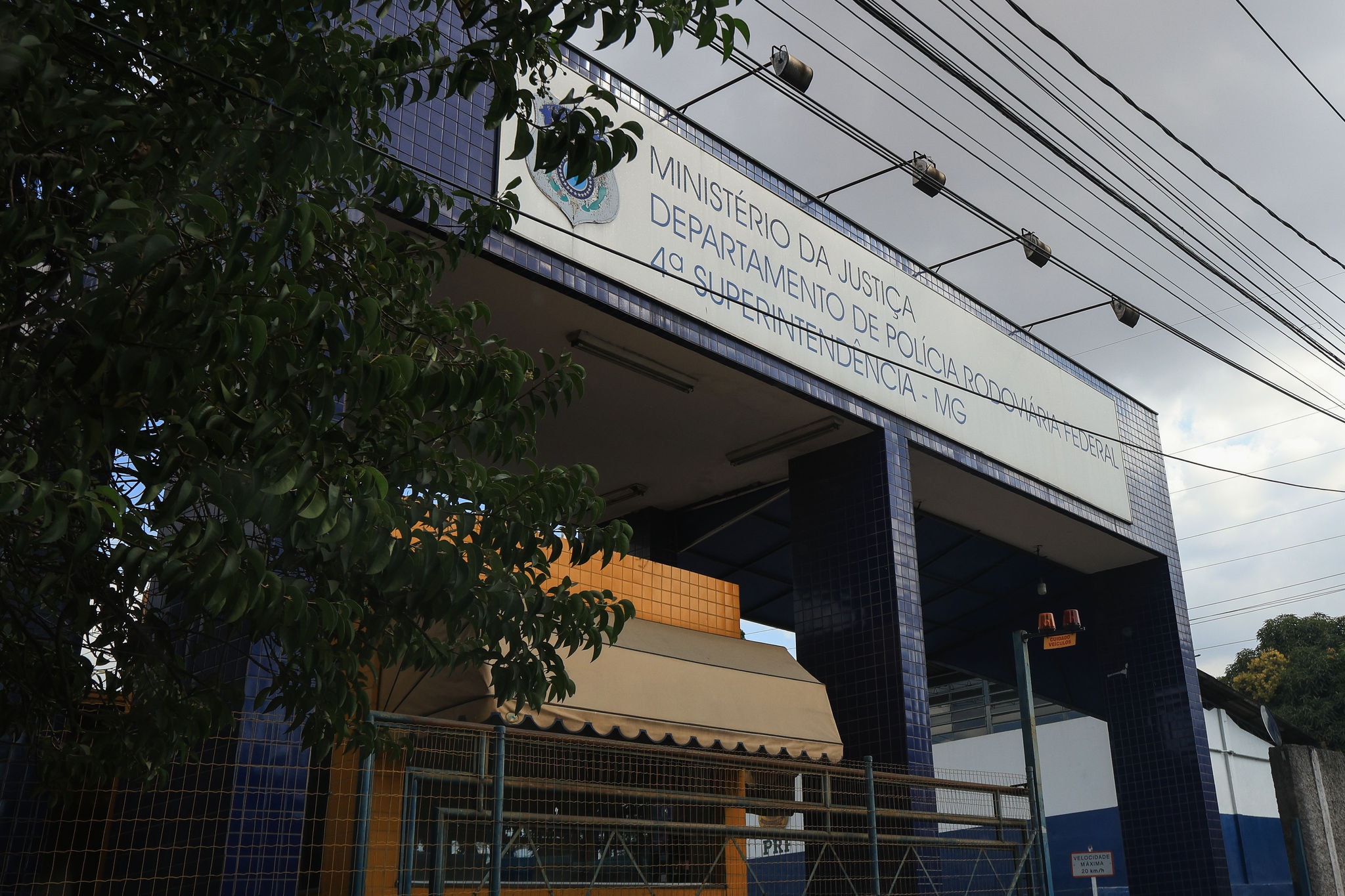 Foto mostra a sede da PRF em Minas, localizada em Contagem, onde os assédios teriam ocorrido