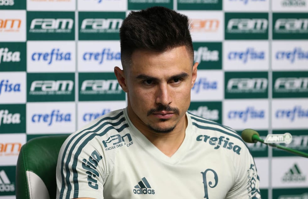 Willian defende rodízio de titulares no Verdão