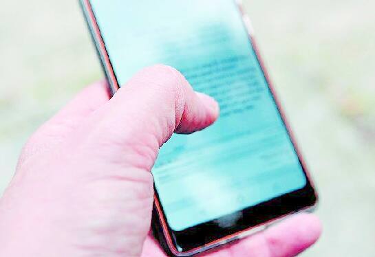 Criminosos pedem para usuários acionarem senha enviada por SMS e, a partir da confirmação, apropriam-se de perfil