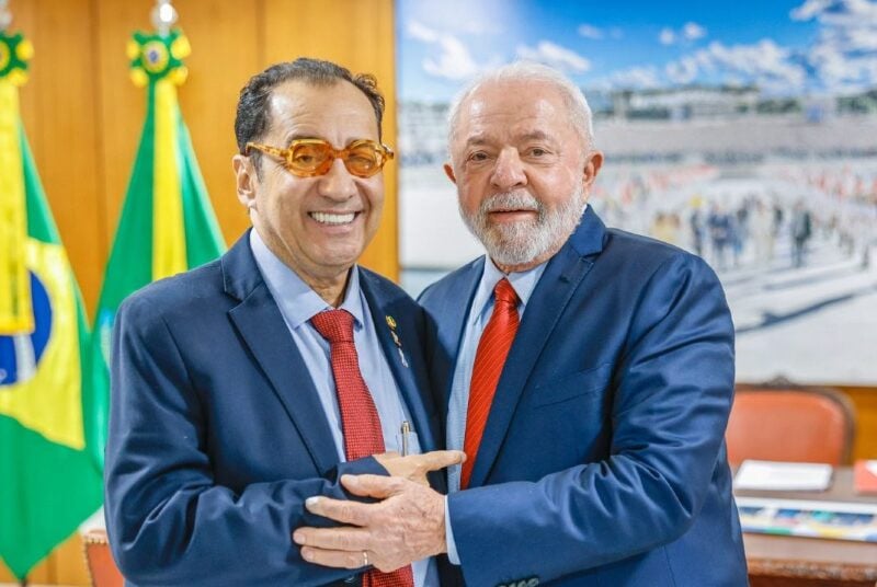 O senador Jorge Kajuru, do PSB de Goiás, articula almoço do presidente Lula com cantores sertanejos 