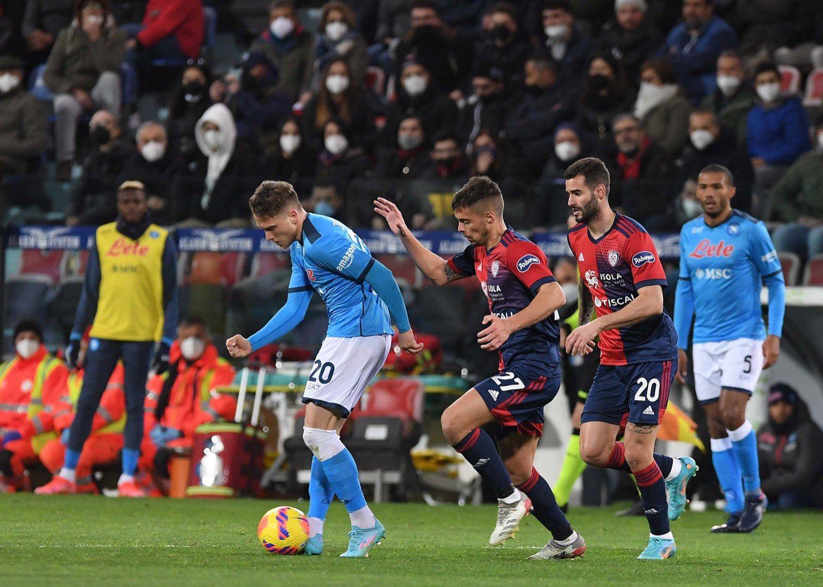 Cagliari e Napoli empatam na Sardegna Arena