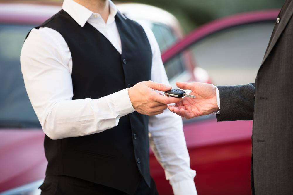 Manobrista bateu seu carro? Saiba o que fazer nestes casos