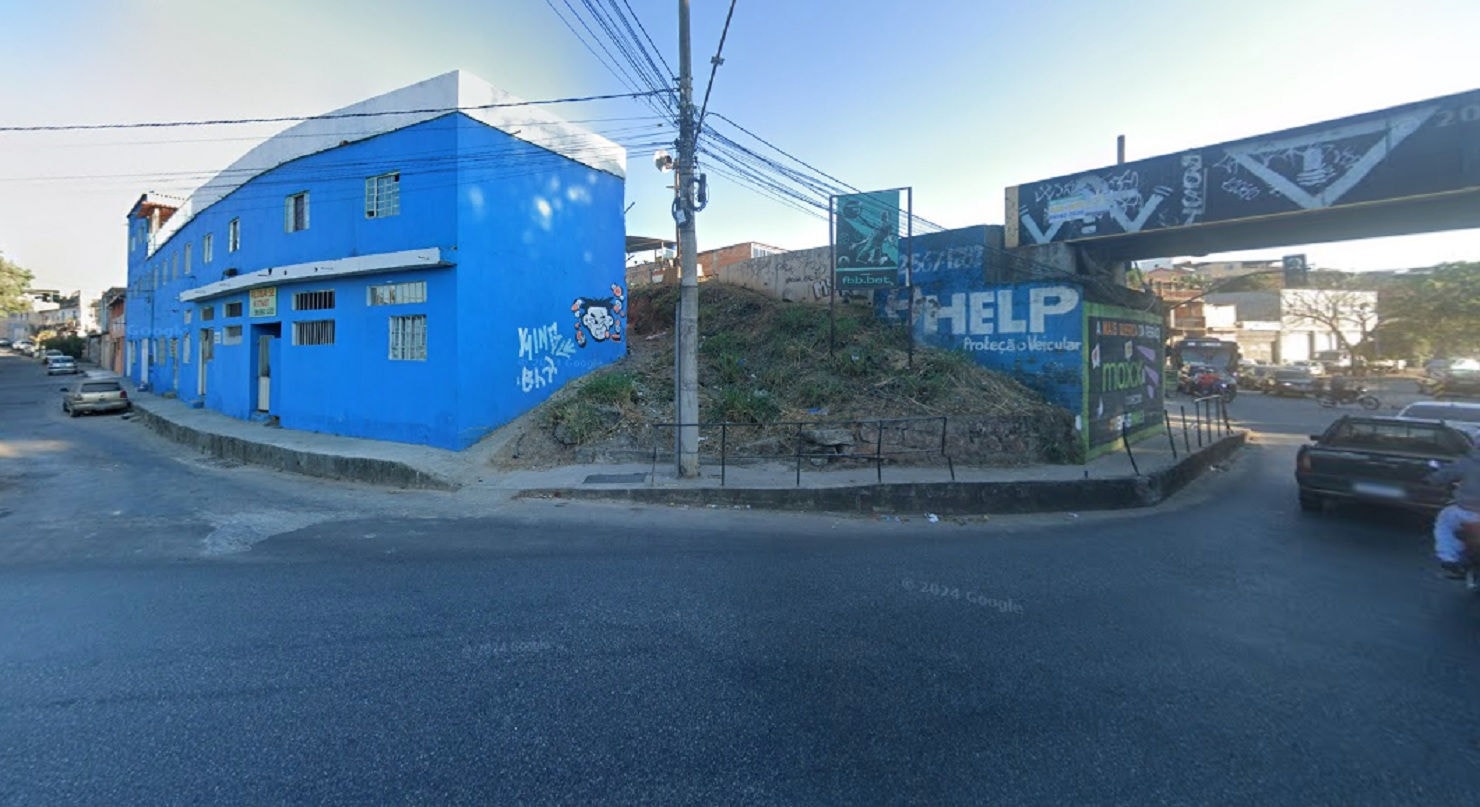 Vítima foi morta próximo à linha do trem, na rua Apolo Oito
