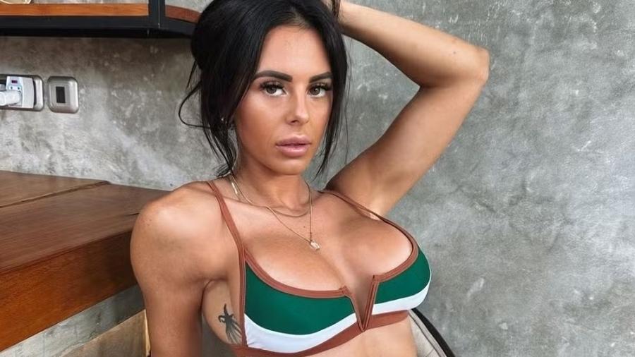 Alicia Davis, atriz pornô australiana