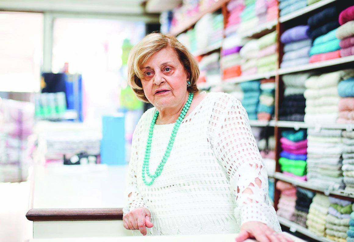Longevidade Aos 89 anos, Lélia Gonçalves Bedran trabalha há 68 anos, é usuária de redes sociais e bastante conectada