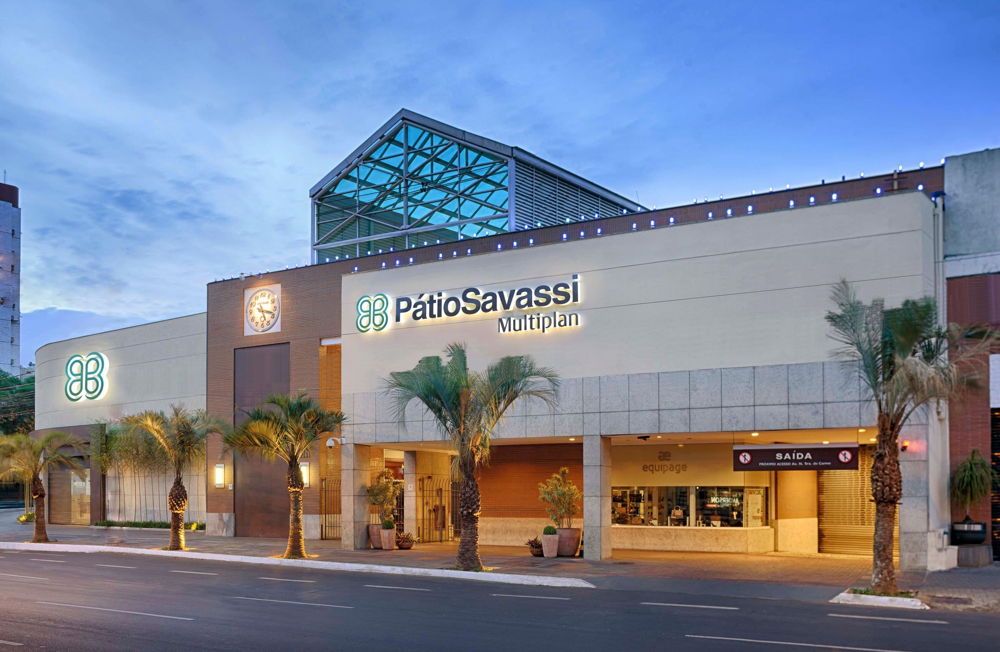Shoppings terão horário de funcionamento especial nesta quinta-feira (19)