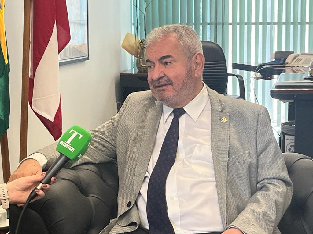 O senador Angelo Coronel concede entrevista a O TEMPO em Brasília