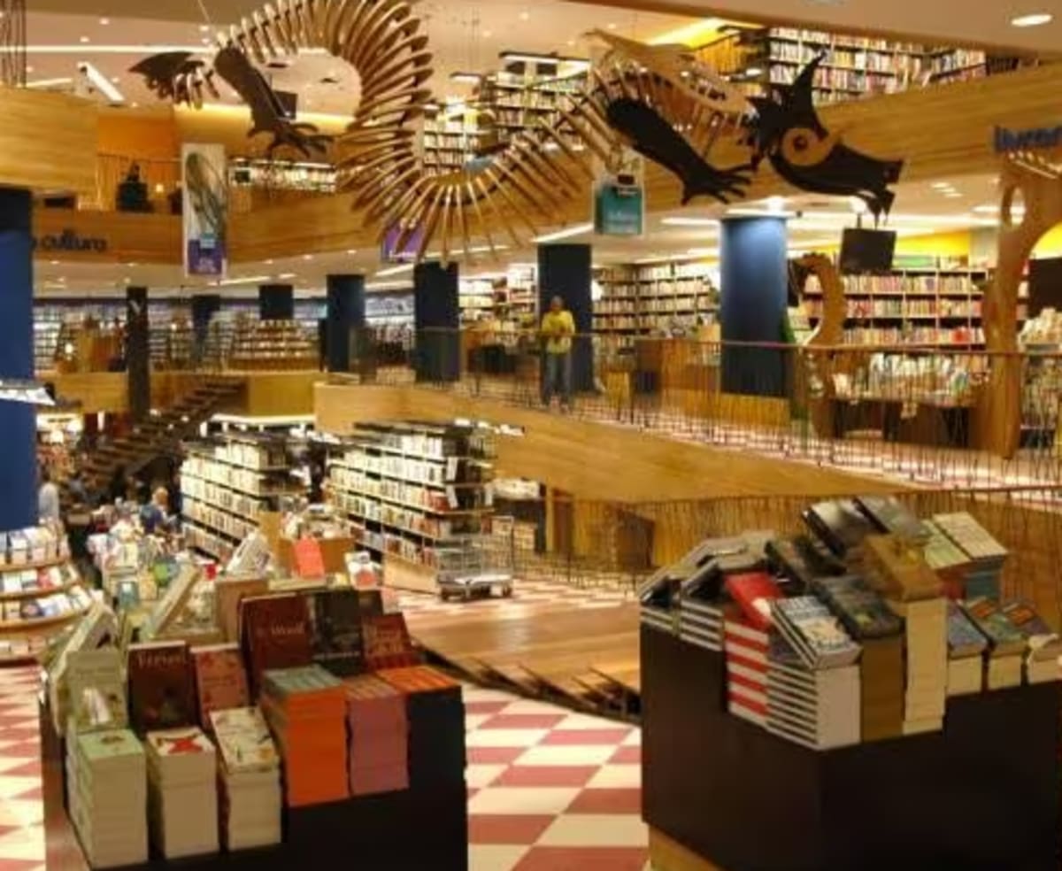 Venda de livros caiu mais de 10% no Brasil em fevereiro deste ano