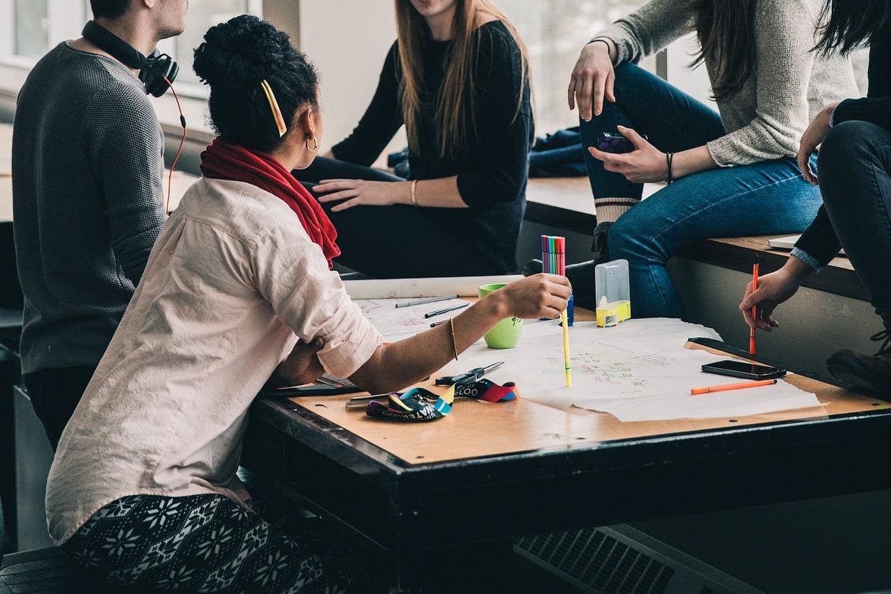 Durante oito meses, os agentes selecionados vão passar por capacitações com base no Programa Nacional de Educação Empreendedora (PNEE)