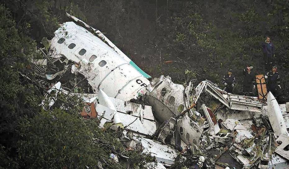 Aeronave que levava a delegação da Chape caiu na Colômbia