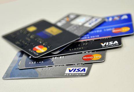 O pagamento com cartão de crédito foi iniciado em fevereiro e suspenso para a realização de ajustes no sistema da Receita