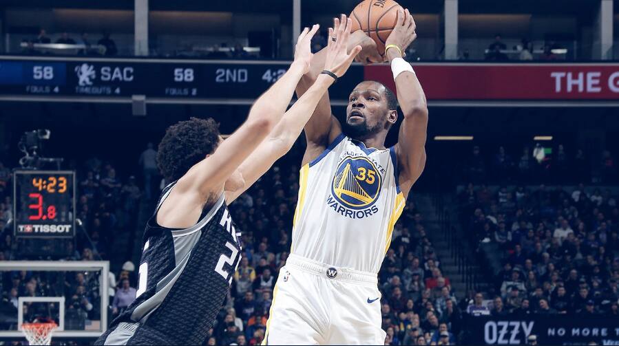 Depois de dura derrota, Golden State Warriors reage e vence o Sacramento Kings por 127 a 123