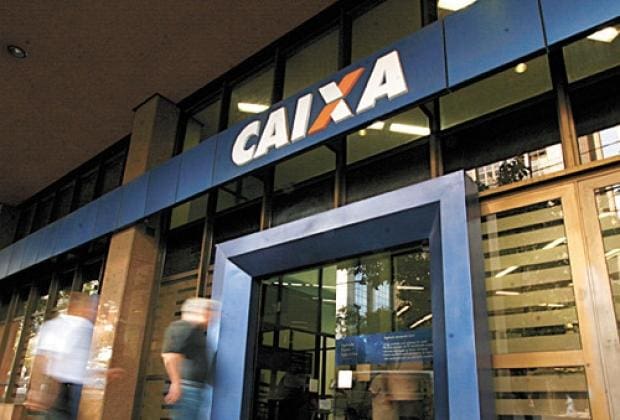 Clientes da Caixa Econômica Federal e do Banco do Brasil recebem direto na conta.