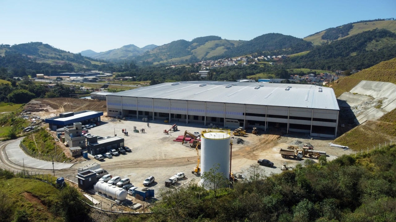 Nova fábrica vai produzir 60 milhões de embalagens sustentáveis por ano 