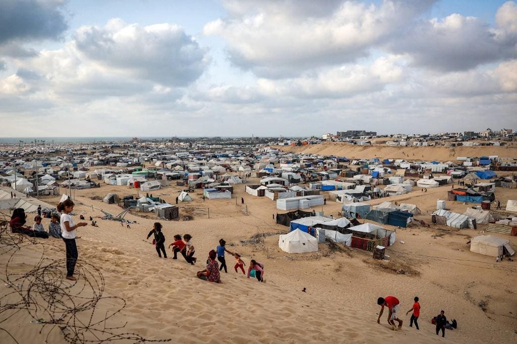 Em Rafah, ao sul de Gaza, boa parte das pessoas se refugiaram em tendas