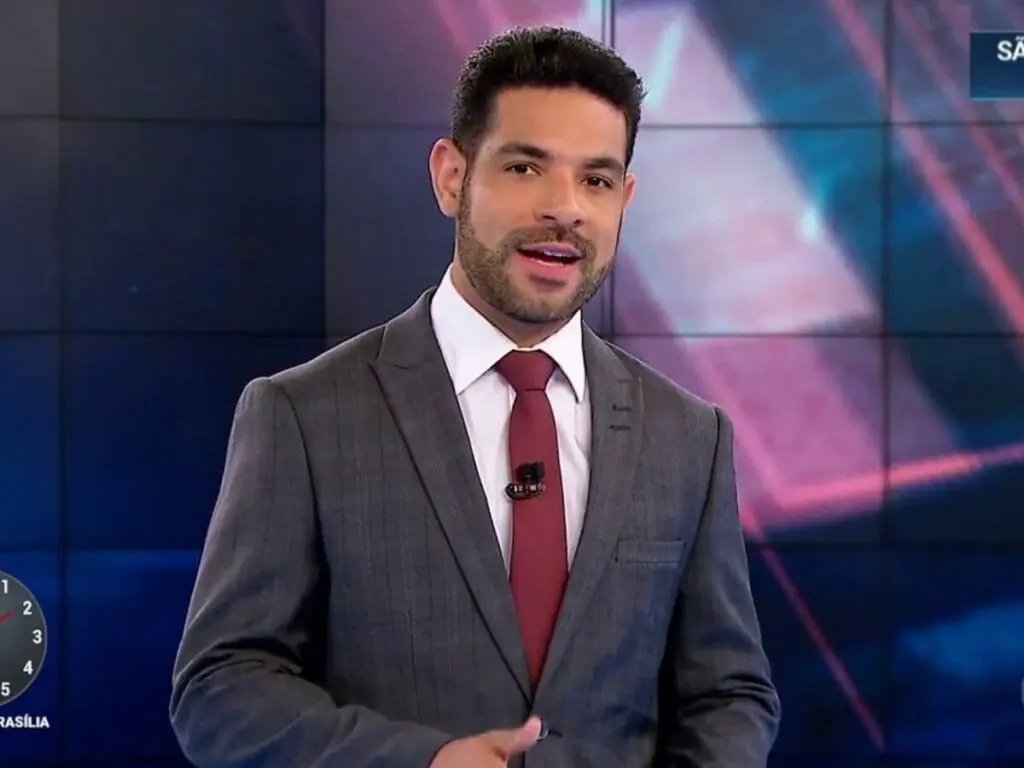 Darlisson Dutra, apresentador do SBT