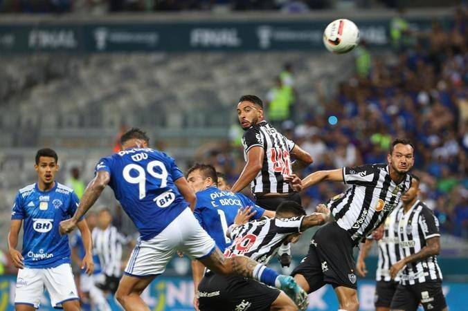 Imagem da decisão do Campeonato Mineiro 2022, entre Atlético e Cruzeiro, disputada no Mineirão