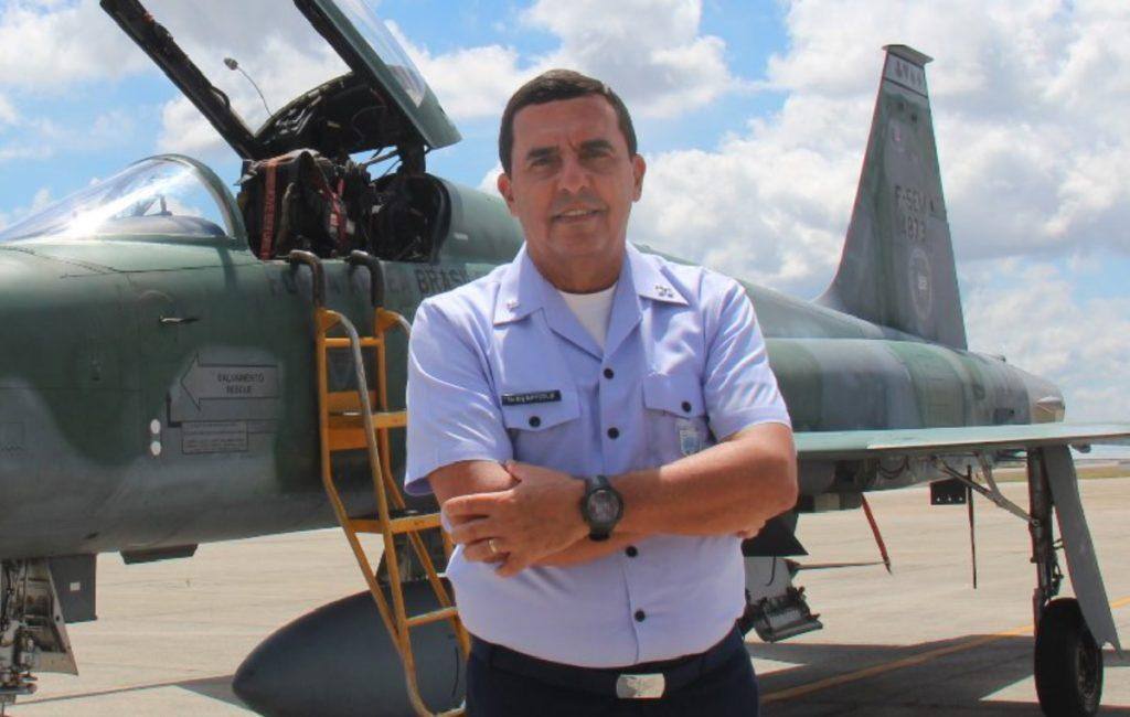 Tenente-brigadeiro do ar Carlos de Almeida Baptista Junior diz não ter intenção de proteger ninguém à margem da lei
