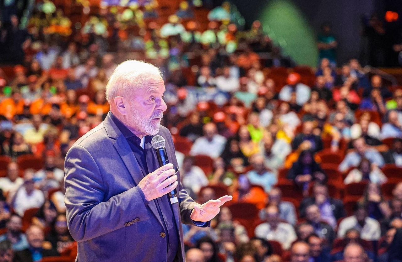 Em evento no RS, Lula admitiu queda na popularidade: "É porque eu estou aquém do que o povo esperava que eu estivesse, eu não estou cumprindo aquilo que prometi"