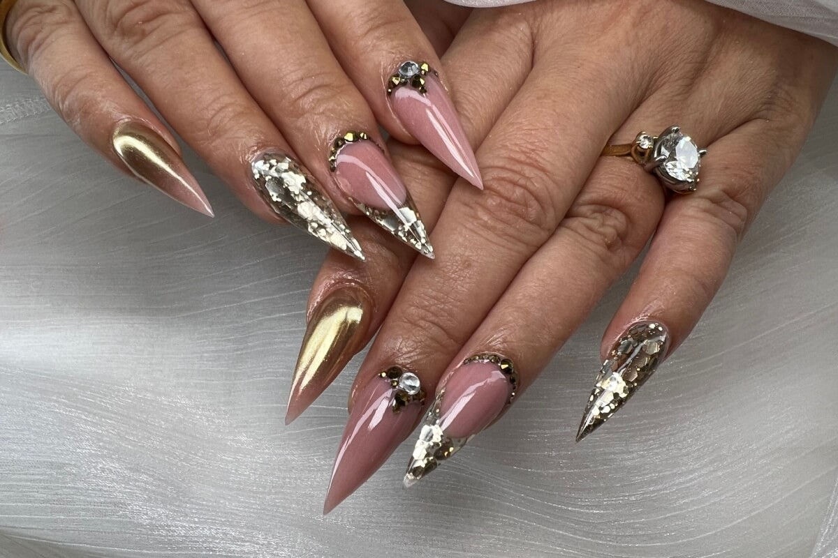 O inverno também traz tendências para as unhas