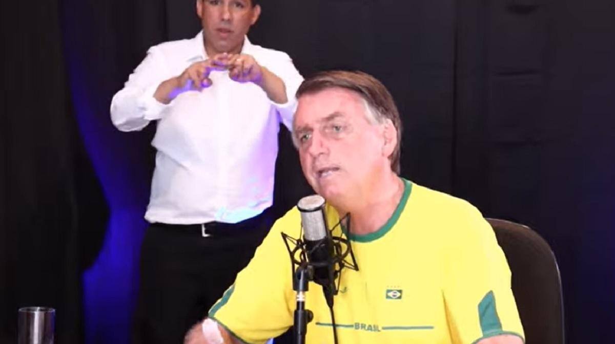Jair Bolsonaro admitiu que pode levar adiante proposta para aumentar número de ministros do STF, como se deu na Venezuela