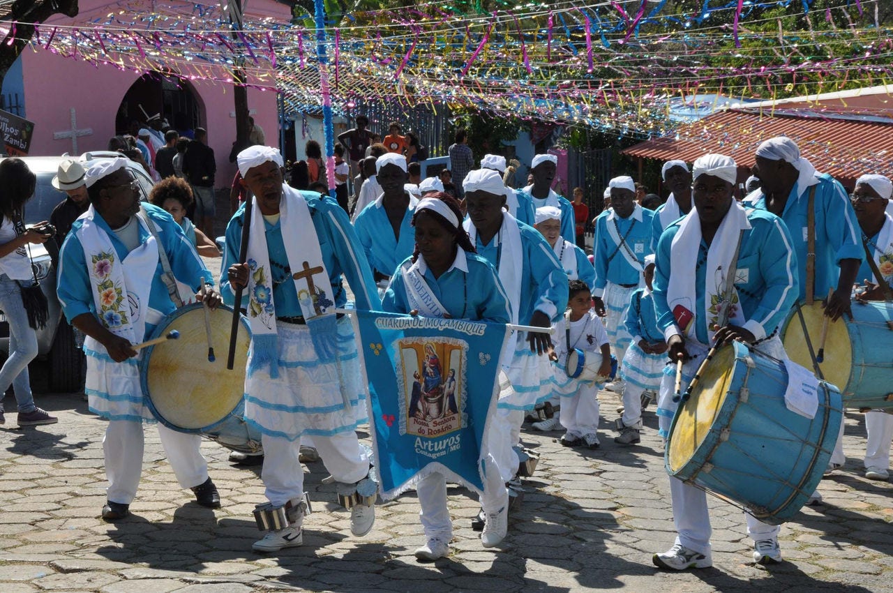 As guardas da Irmandade de Nossa Senhora do Rosário e Congado dos Arturos foram as anfitriãs das outras guardas visitantes