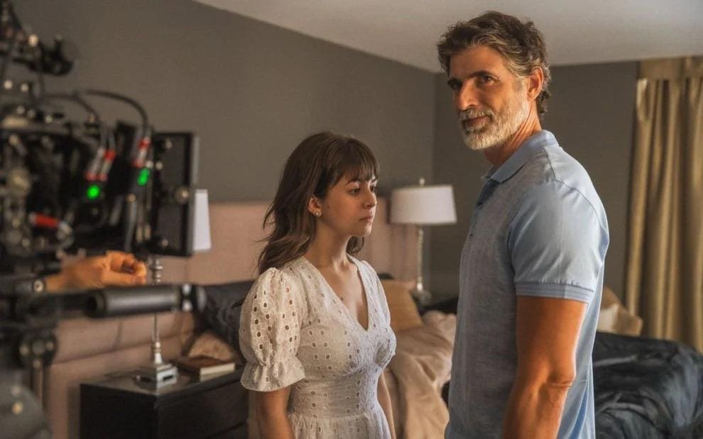 Em Bom Dia Verônica 2, personagem de Klara Castanho sofrerá abuso sexual pelo personagem de Reynaldo Gianecchini