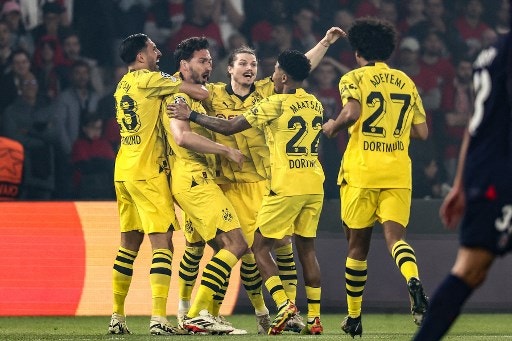 Mats Hummels comemora gol da classificação do Borussia Dortmund à final da Uefa Champions League