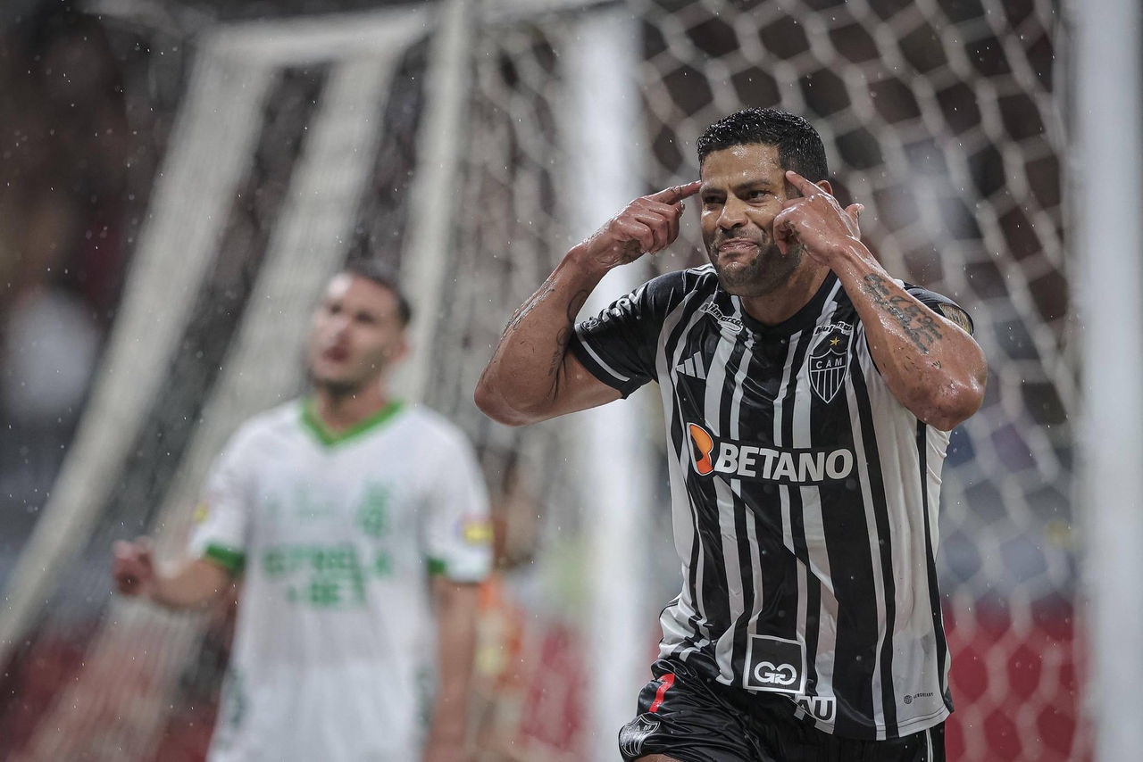 Hulk está a um gol de completar 100 tentos com a camisa do Atlético