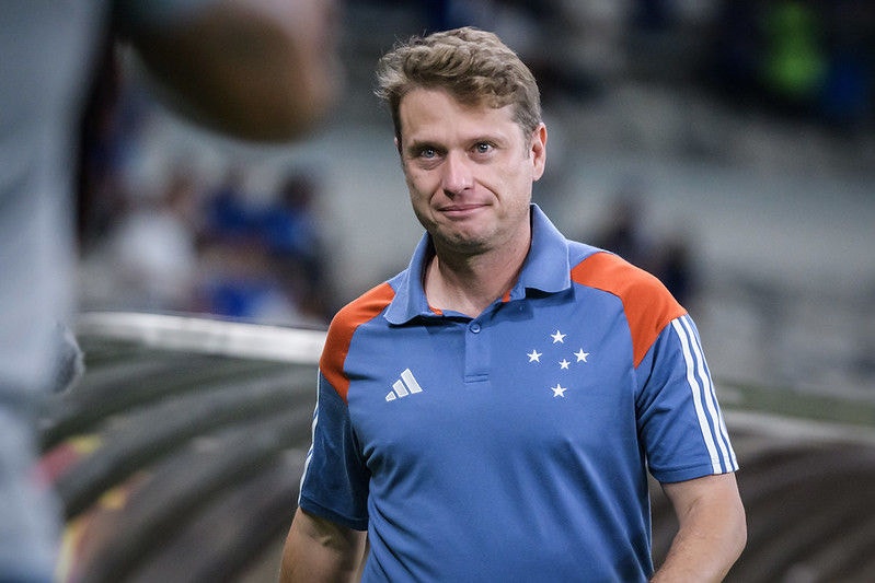 Técnico Fernando Seabra assumiu o Cruzeiro após a perda do título do Campeonato Mineiro