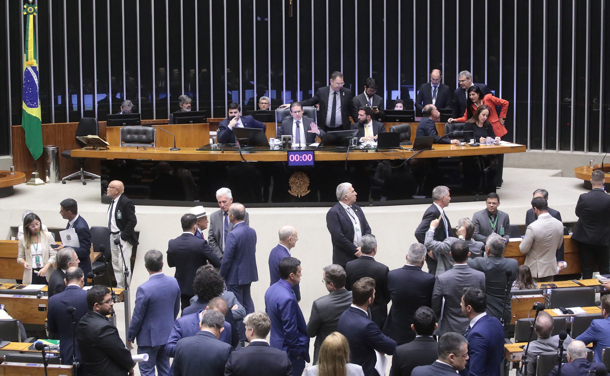 Deputados federais no plenário da Câmara