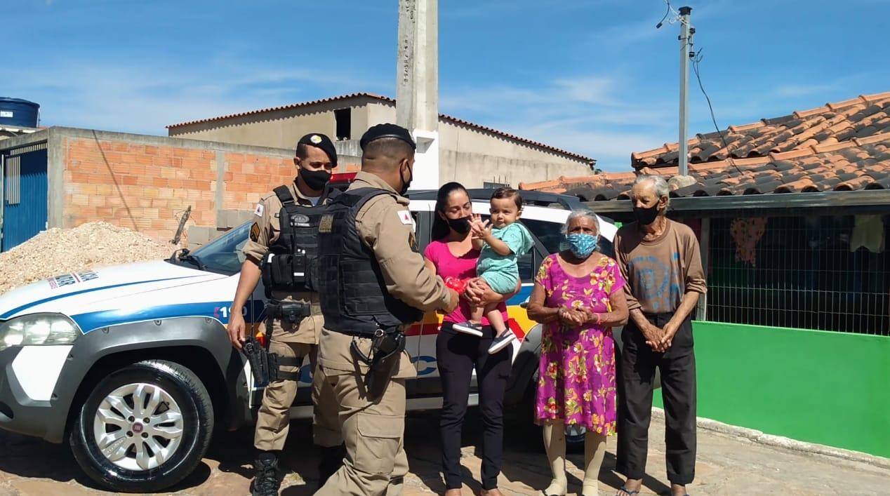 Família agradeceu policiais pelo socorro