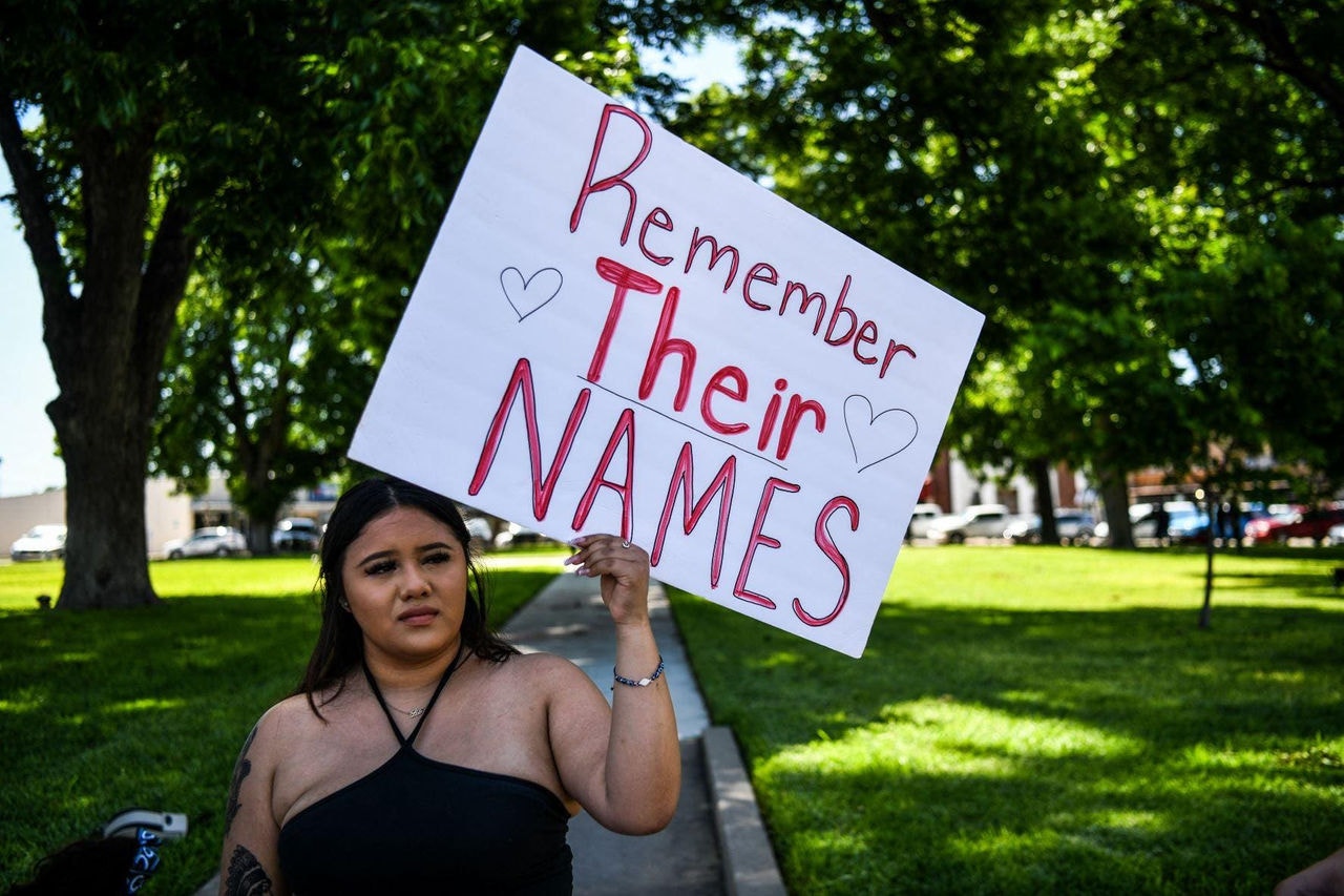 "Lembrem-se dos nomes deles": População norte-americana fez diversas manifestações em homenagem às vítimas do massacre em escola de Uvalde, no Texas.