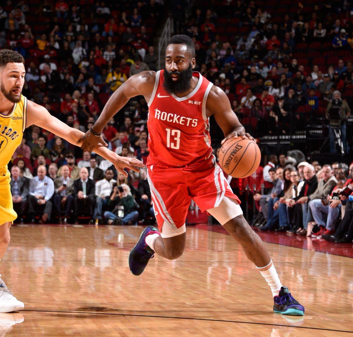 Harden foi o cestinha da partida ao anotar 27 pontos, três rebotes e o mesmo número de assistências