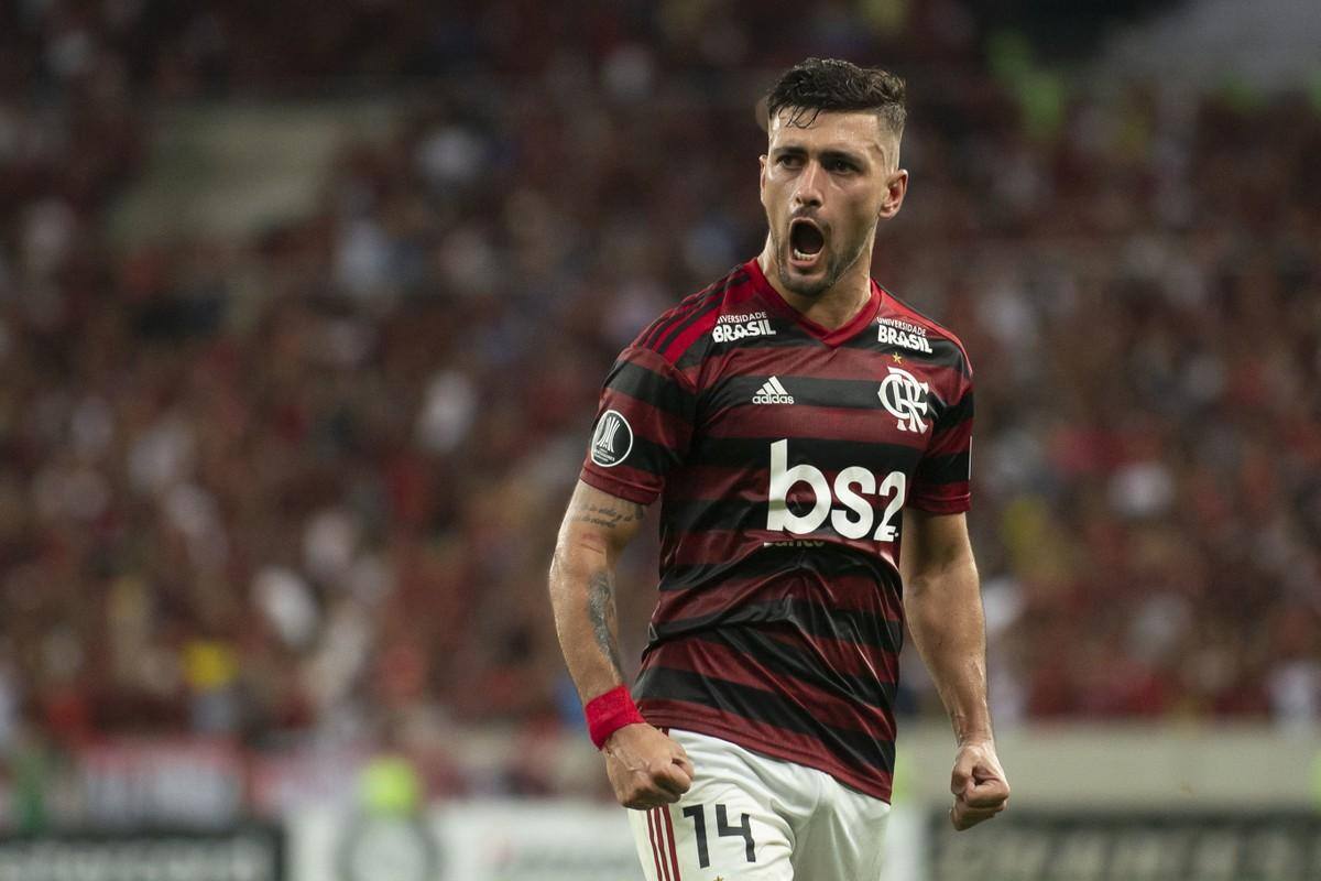 Flamengo quer ter Arrascaeta de volta para o clássico