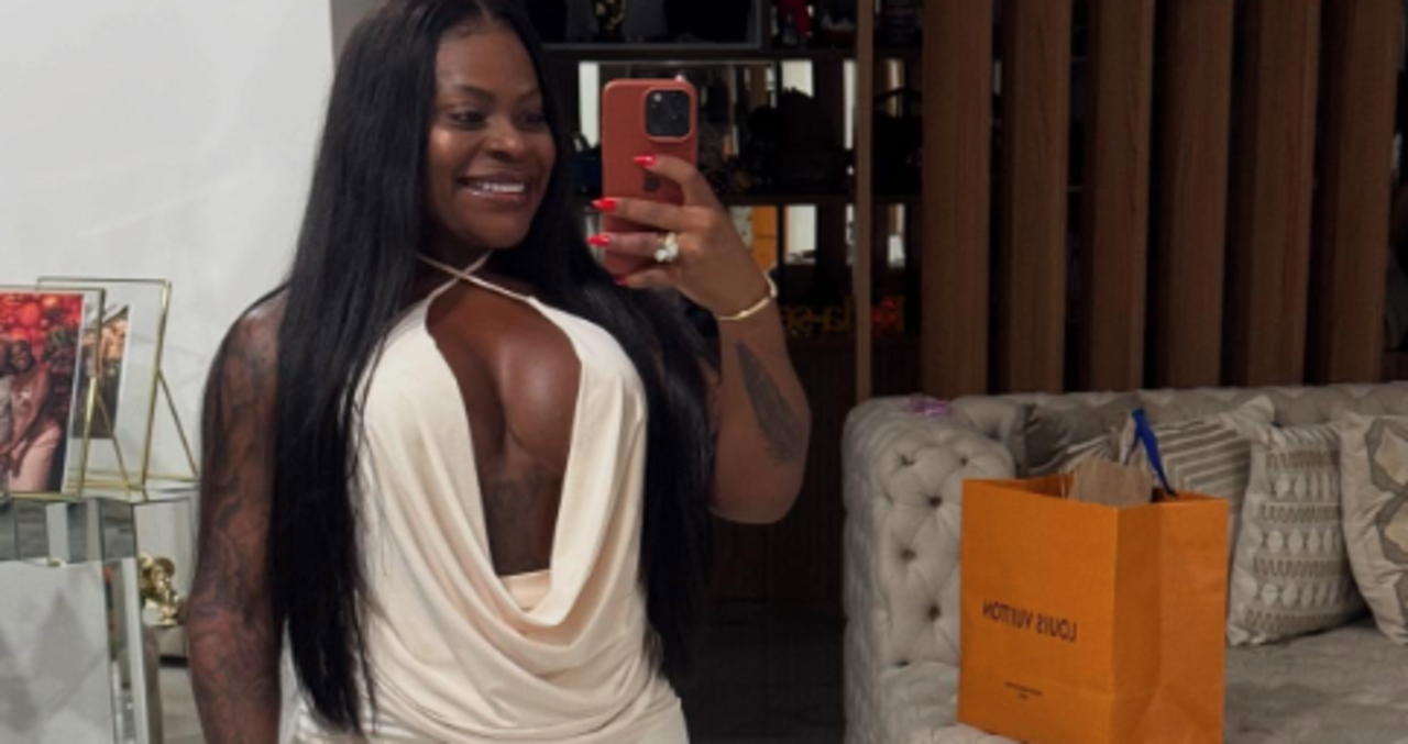 Além de defender o direito de fazer o que quiser com o próprio corpo, Jojo Todynho ressaltou que seu objetivo de seus conteúdos é incentivar outras mulheres