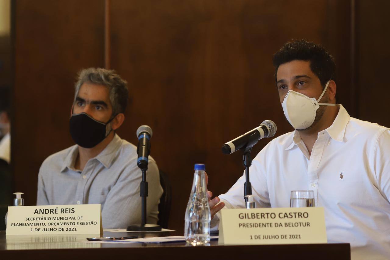O presidente da Belotur, Gilberto Castro, ao lado do secretário de Planejamento, Orçamento e Gestão de BH, André Reis