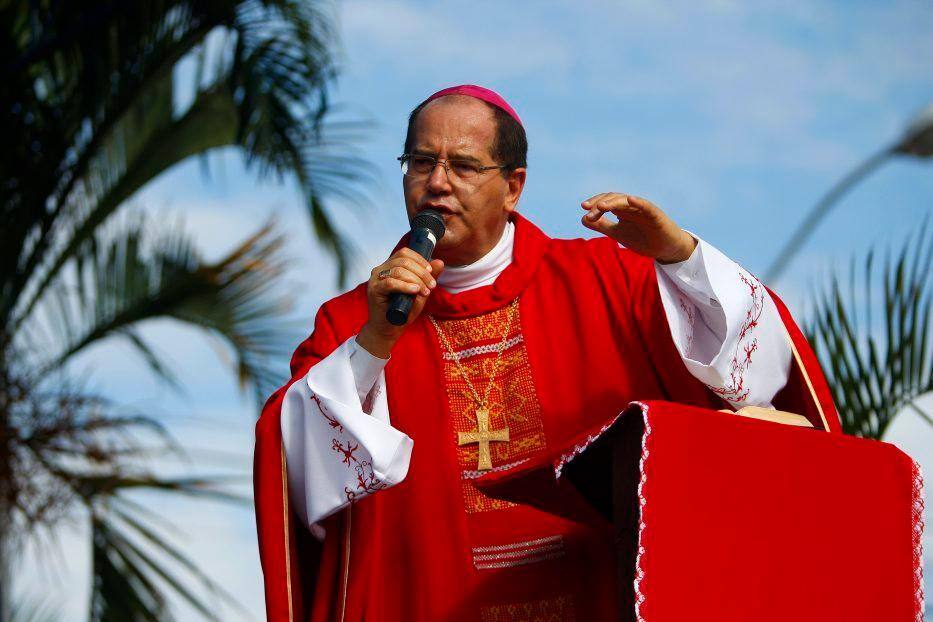 Cidades - Missa de Ramos - Belo Horizonte MG - Semana Santa - Católicos fazem procissão e celebram Domingo de Ramos no Barreiro
Mil pessoas acompanham a missa presidida Arcebispo Metropolitano de Belo Horizonte, dom Walmor Oliveira de Azevedo, segundo a